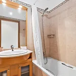 Cosy 1bdr Flat With Pool In By Lovelystay * פורטימאו