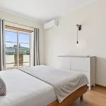 Cosy 1bdr Flat With Pool In By Lovelystay Lejlighed