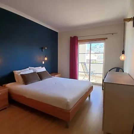 Cosy 1bdr Flat With Pool In By Lovelystay Appartement Portimão