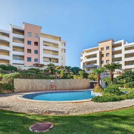 דירה 1br With Pool By Lovelystay