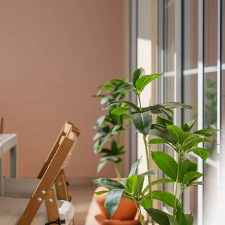 Cosy 1bdr Flat With Pool In By Lovelystay 아파트 *